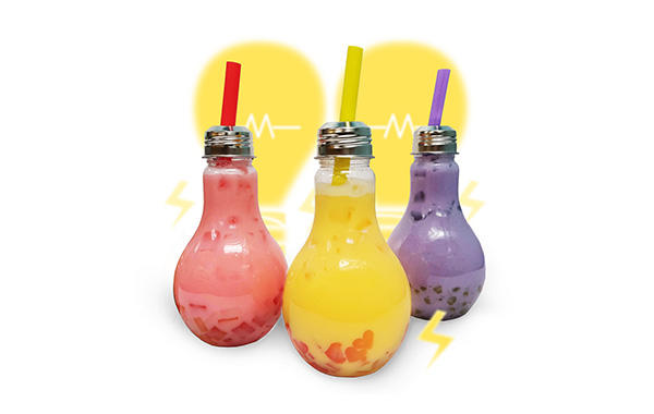 Bubble Tea in Light Bulb Cup
